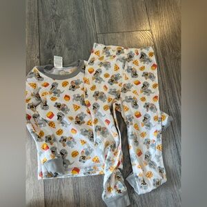 🌱🦢4 FOR $15!🦢🌱 Kids Pajamas with Fun Print